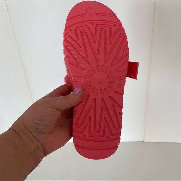 NWOB UGG Women's Fluffita Sheepskin Slipper Slide Sandals - Picture 9 of 11